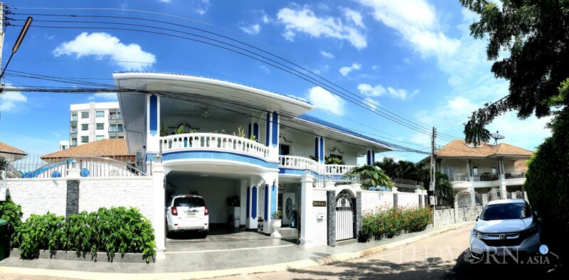 House For sale 3 bedroom 250 m² with land  , Pattaya