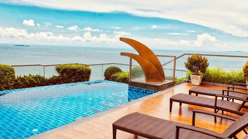 The Peak Towers, Pratumnak, Pattaya