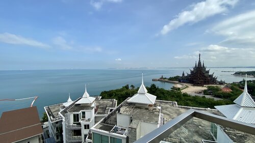 Modus Beachfront Condominium, Wongamat, Pattaya