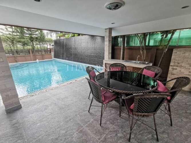 House For sale 4 bedroom 190 m² with land  in Baan Dusit, Pattaya