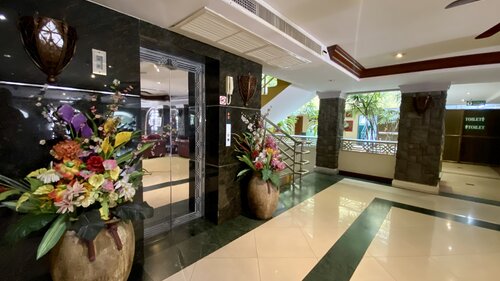 Tara Court, Pratumnak, Pattaya