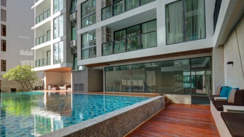 Aurora Pratumnak, Pratumnak, Pattaya
