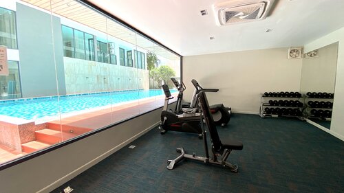 Aurora Pratumnak, Pratumnak, Pattaya