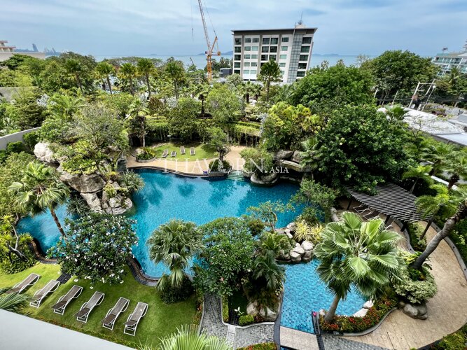 Condo for sale 1 bedroom 50 m² in The Riviera Wongamat Beach, Pattaya