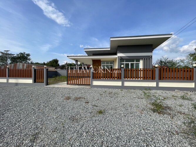 House For sale 2 bedroom 100 m² with land  , Pattaya