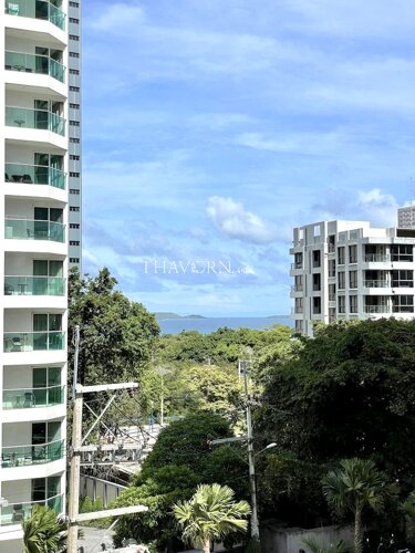 公寓 for sale 1间卧室 44 平方米 在 Aurora Pratumnak