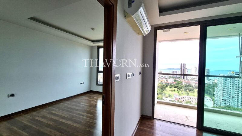 Condo for sale 1 bedroom 43 m² in The Peak Towers, Pattaya
