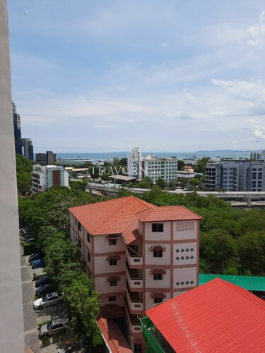 Condo for sale studio 27 m² in Unixx, Pattaya