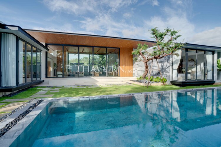 House For sale 4 bedroom 220 m² with land  in Botanica Grand Avenue, Phuket
