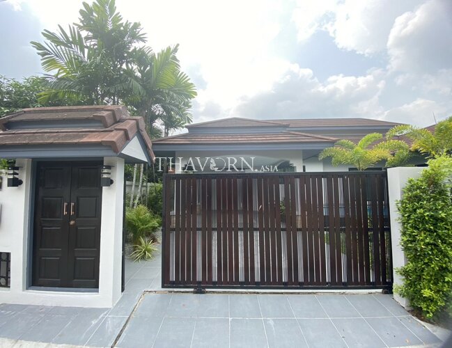 House For sale 4 bedroom 220 m² with land  , Pattaya