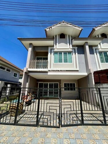House For sale 3 bedroom 200 m² with land  in Censiri Town, Pattaya