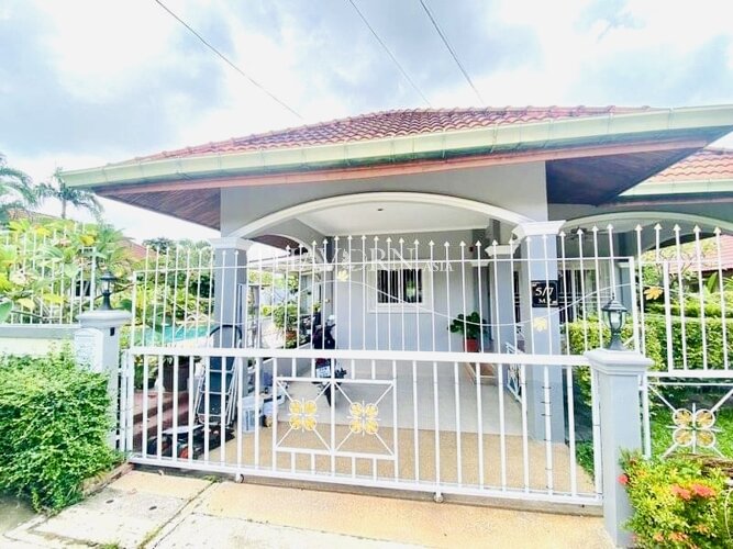 House For sale 4 bedroom 450 m² with land  in Supanuch Villa, Pattaya
