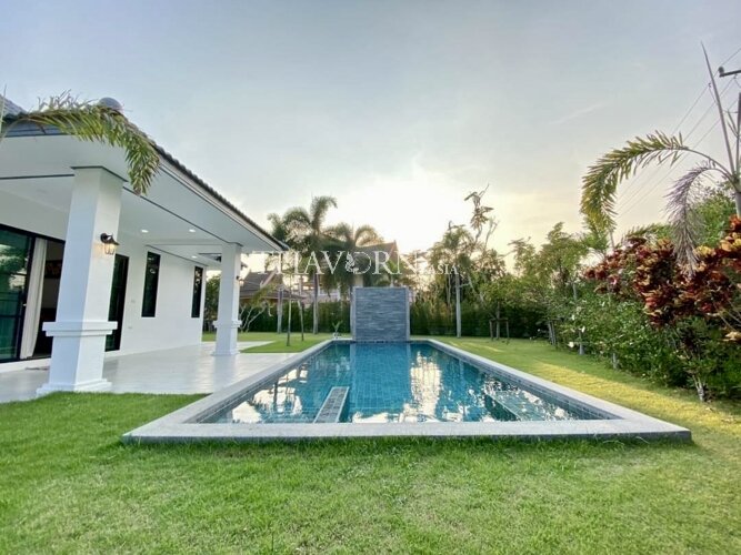 House For sale 4 bedroom 265 m² with land  in The Lantern, Pattaya