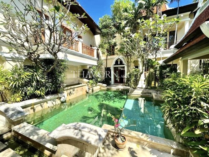 House For sale 4 bedroom 350 m² with land  in View Talay Marina, Pattaya